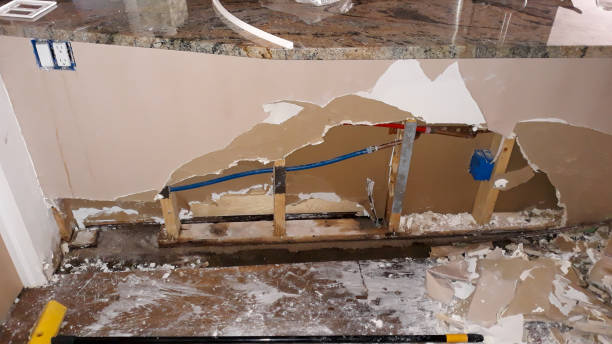 Water damage restoration experts in Emeryville, CA